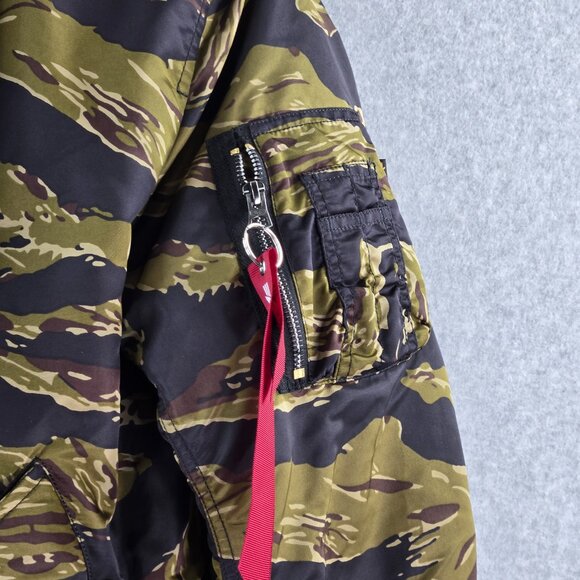 Alpha Industries Bomber Jacket Mens XS Tiger Stripe Camo Reversible Aviator - Picture 6 of 11
